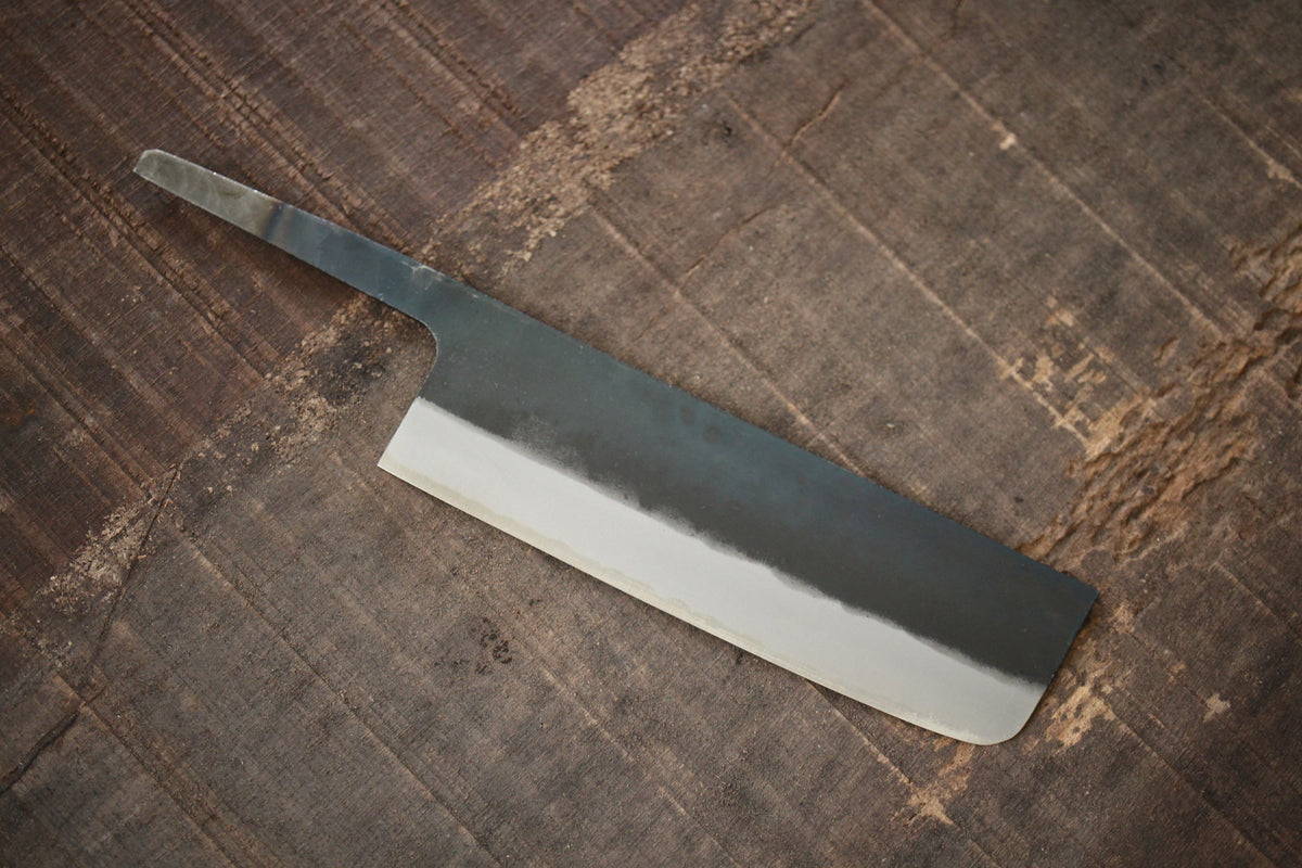 Traditional making with carbon steel. Yamamoto nakiri kitchen knife