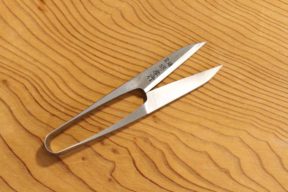 vSHEARS 6.3 Compact Heavy Duty Scissors, Made in Japan 4-in-1 Blade vSHEARS 6.3 Compact Heavy Duty Scissors, Made in Japan 4-in-1 Blade