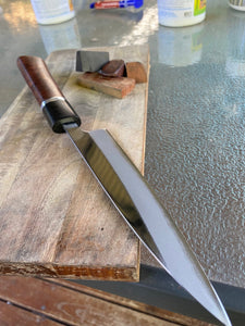Coole spiegelpolierte Klingen mit maßgeschneiderten Messern mit Wa-Griff. Kundenbild von Glen. S, Australien