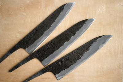 Neu eingetroffen sind die handgeschmiedeten Küchenmesser von Kisuke Manaka