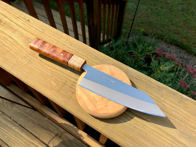 Maßgeschneidertes blaues Kiritsuke-Messer aus 2-Stahl mit einzigartiger Form und Griff nach Kundenbild von Michael. O Vereinigte Staaten