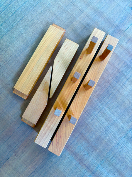 Outlet Ibuki Japanischer Yama Sakura Messerständer aus Holz, Ausstellungsregal, Turmregal-Set für 3 Messer