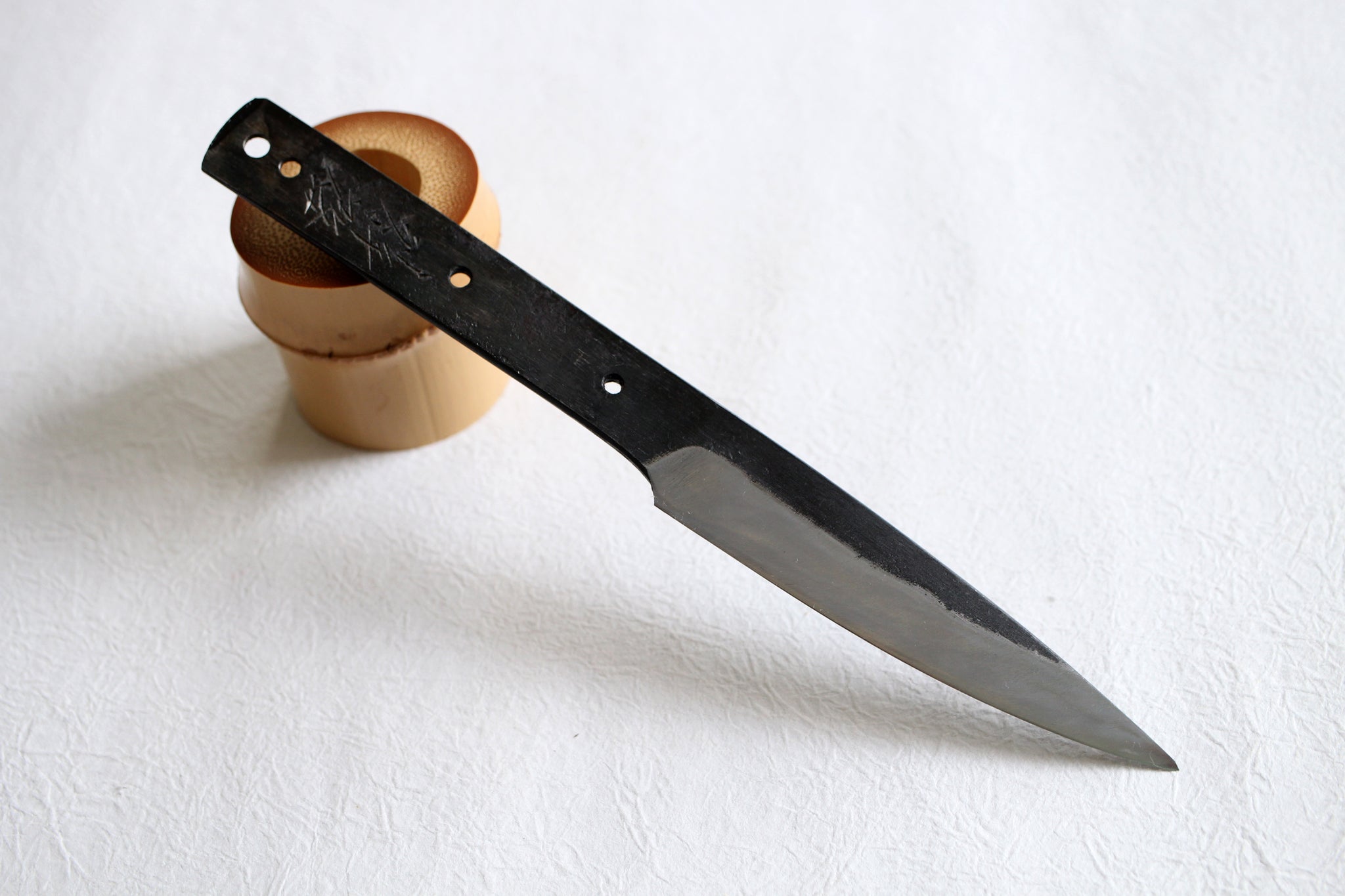 Construction des couteaux à lame fixe : qu'est-ce que le tang ?