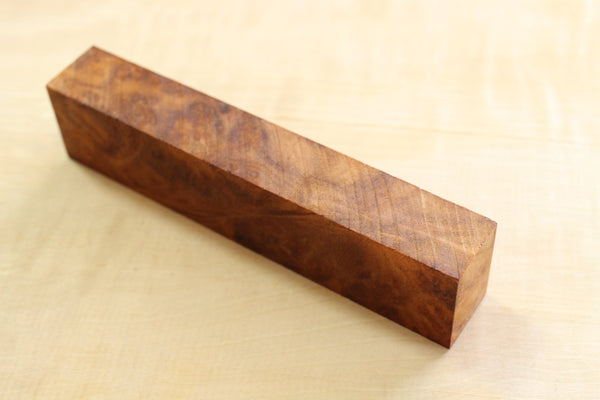 Japonais Cinnamonum camphora gnarl bois couteau manche blanc A 141 x 32 x 22 mm
