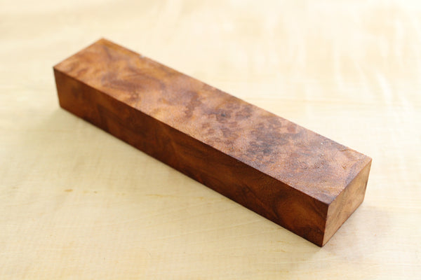 Japansk Cinnamonum camphora gnarl træ kniv håndtag blank E 142 x 31 x 22 mm